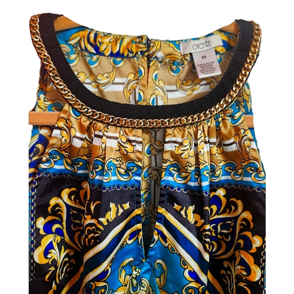 💄RARE💄Cache Silky Keyhole Top feat. Gold Chain Collar Lining - Picture 3 of 4